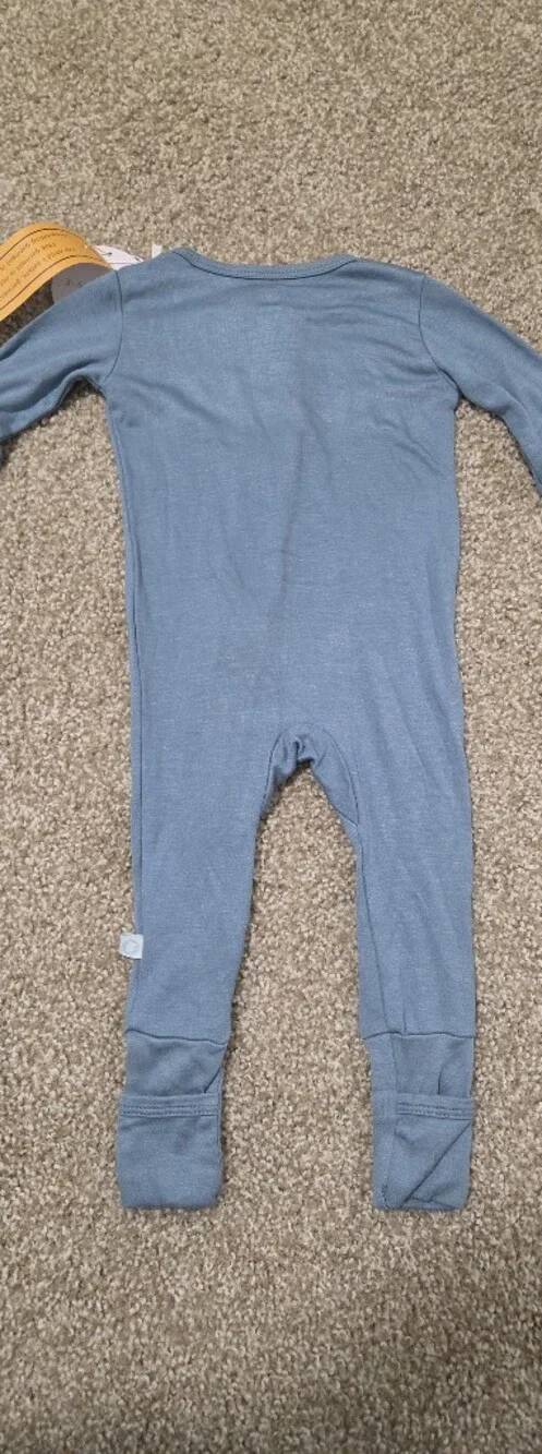 NWT Dreamland Bamboo Pajama W/ DreamCuffs